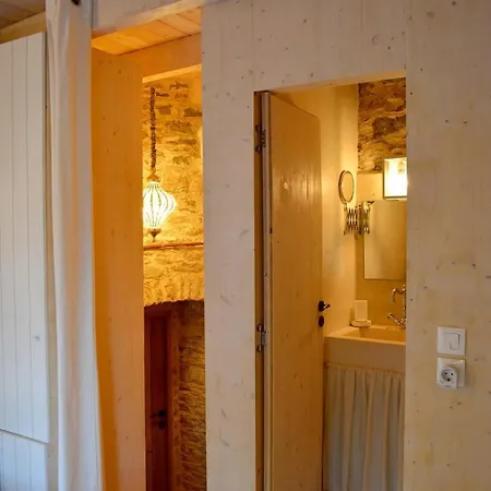 Delightful House With Patio & Rooftop Terrace Appartement *